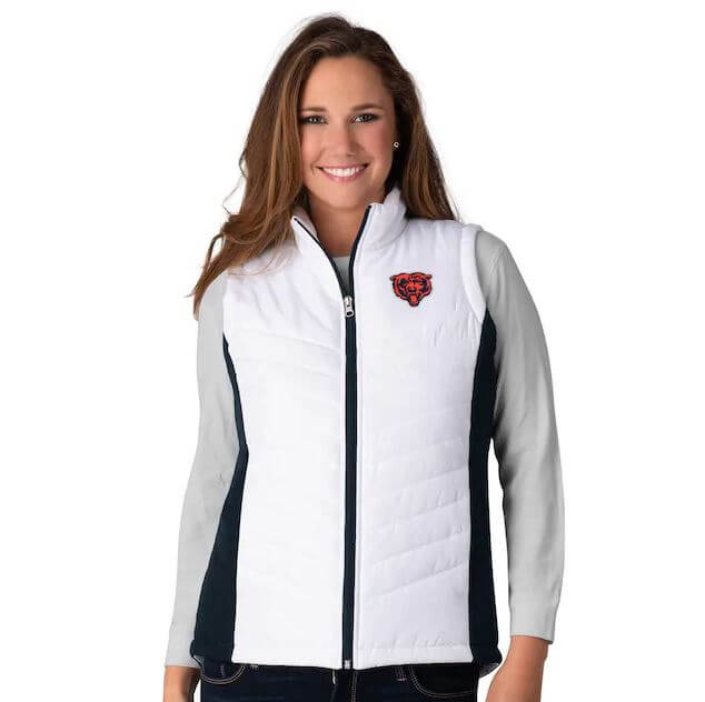 Antigua Women's Chicago Bears Grey Fortune Pullover Jacket